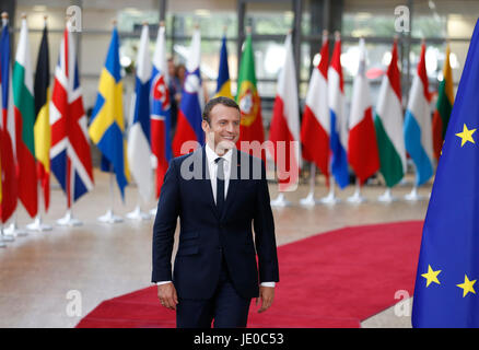 Bruxelles, Belgio. Il 22 giugno, 2017. Il Presidente francese Emmanuel Macron arriva a partecipare a una due giorni di Summit Ue a Bruxelles, Belgio, 22 giugno 2017. Credito: Voi Pingfan/Xinhua/Alamy Live News Foto Stock