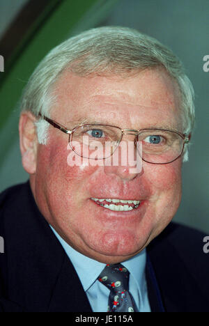 ROBERT WASEIGE BELGIO COACH STADE ROI BAUDOUIN Bruxelles Belgio 05 Settembre 2001 Foto Stock