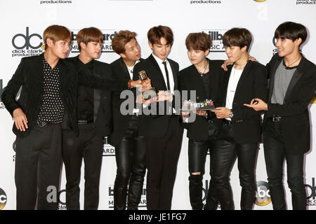 2017 Billboard Awards Press Room presso la T-Mobile Arena il 21 maggio 2017 a Las Vegas, NV dotato: BTS Dove: Las Vegas, Nevada, Stati Uniti quando: 22 maggio 2017 Credit: Nicky Nelson/WENN.com Foto Stock