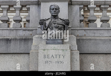 Statua del David Beatty, primo Earl Beatty. L'ammiraglio della flotta David Richard Beatty, primo Earl Beatty GCB, OM, GCVO, DSO, PC era un Royal Navy officer. Foto Stock