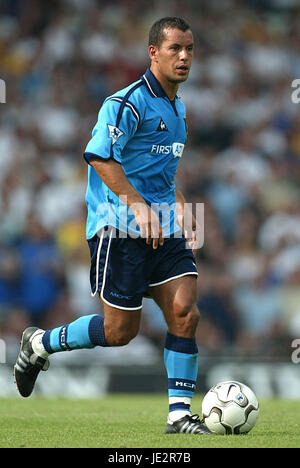 ALI BENARBIA Manchester City FC ELLAND ROAD LEEDS 17 Agosto 2002 Foto Stock