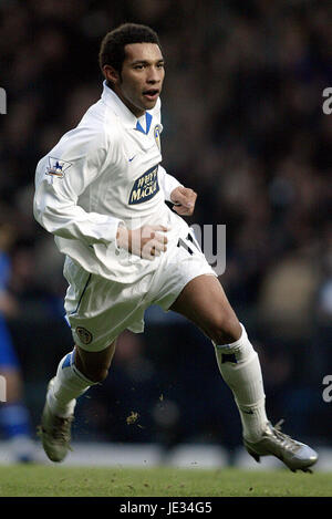 JERMAINE PENNANT Leeds United FC ELLAND ROAD LEEDS 06 Dicembre 2003 Foto Stock