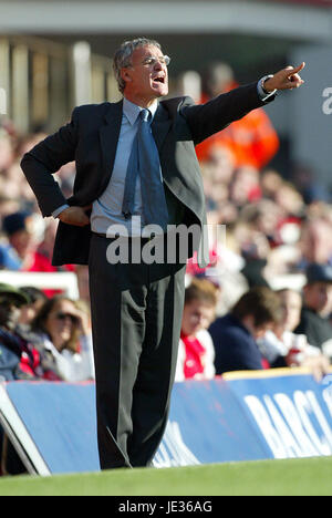 CLAUDIO RANIERI CHELSEA MANAGER DI HIGHBURY Londra Inghilterra 18 Ottobre 2003 Foto Stock