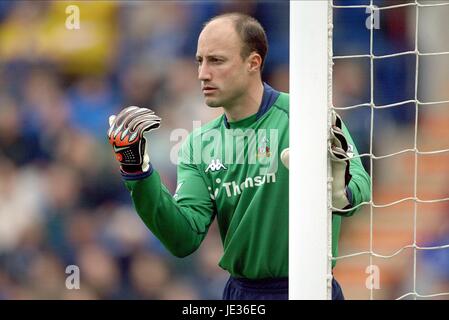 KASEY KELLER Tottenham Hotspur FC Walkers Stadium Leicester Inghilterra 19 Ottobre 2003 Foto Stock