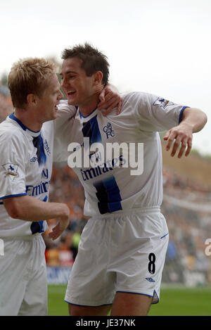 FRANK LAMPARD & Damien Duff Chelsea FC MOLINEUX WOLVERHAMPTON INGHILTERRA 20 Settembre 2003 Foto Stock