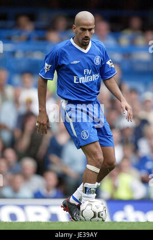 JUAN SEBASTIAN VERON Chelsea FC STAMFORD BRIDGE CHELSEA Londra Inghilterra 23 Agosto 2003 Foto Stock