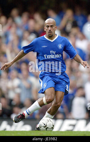 JUAN SEBASTIAN VERON Chelsea FC STAMFORD BRIDGE CHELSEA Londra Inghilterra 23 Agosto 2003 Foto Stock