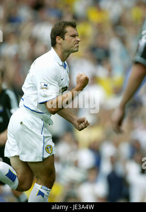 MARK VIDUKA Leeds United FC ELLAND ROAD LEEDS INGHILTERRA 17 Agosto 2003 Foto Stock