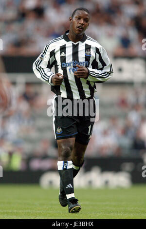 TITUS BRAMBLE Newcastle United FC St James Park Newcastle Inghilterra 05 Agosto 2003 Foto Stock