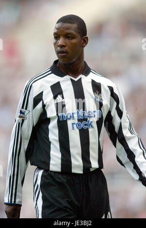 TITUS BRAMBLE Newcastle United FC St James Park Newcastle Inghilterra 05 Agosto 2003 Foto Stock