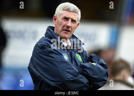 NIGEL WORTHINGTON NORWICH CITY MANAGER ST ANDREWS Birmingham Inghilterra 27 Novembre 2004 Foto Stock