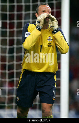 MAIK TAYLOR IRLANDA DEL NORD & BIRMINGHAM Millennium Stadium Cardiff Galles 08 Settembre 2004 Foto Stock