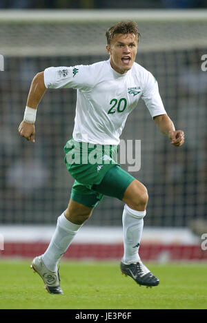 ZLATKO DEDIC SLOVENIA HAMPDEN PARK GLASGOW Scozia 08 Settembre 2004 Foto Stock