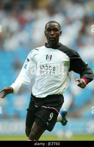 ANDY COLE Fulham FC City of Manchester Stadium Manchester Inghilterra 14 Agosto 2004 Foto Stock