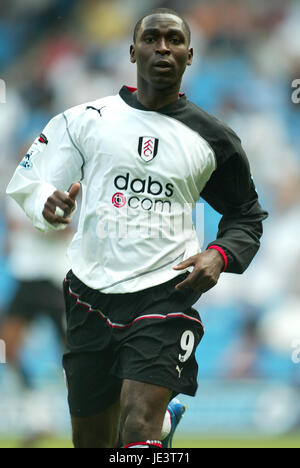 ANDY COLE Fulham FC City of Manchester Stadium Manchester Inghilterra 14 Agosto 2004 Foto Stock