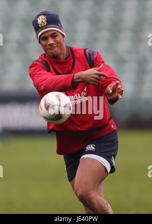 Inglesi e irlandesi Lions Anthony Watson durante la sessione di formazione presso la QBE Stadium, Auckland. Foto Stock