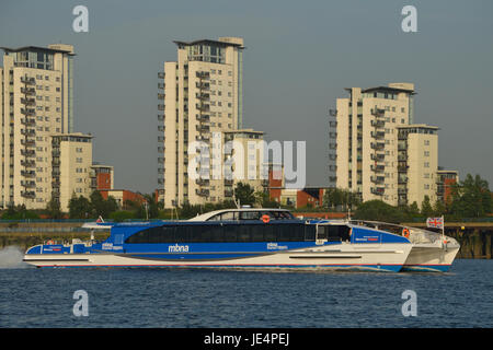 Clipper di mercurio la nuova aggiunta alla MBNA Thames Clippers flotta rende da nubile di arrivo a Londra Foto Stock