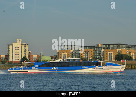 Clipper di mercurio la nuova aggiunta alla MBNA Thames Clippers flotta rende da nubile di arrivo a Londra Foto Stock