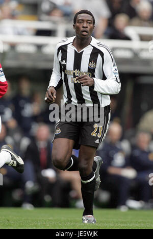 SHOLA AMEOBI Newcastle United FC.ST JAMES PARK NEWCASTLE 28 Agosto 2005 Foto Stock