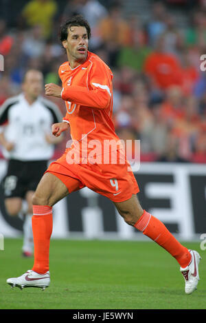 RUUD VAN NISTELROOY HOLLAND & MANCHESTER UNITED FC ROTTERDAM OLANDA 17 Agosto 2005 Foto Stock