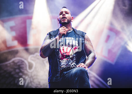 Giugno 18, 2017: Cinque Dita morte punzone suonare dal vivo presso il Festival Hellfest 2017 con il loro nuovo cantante Tommy Vext Foto: Alessandro Bosio Foto Stock