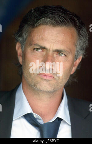 JOSE MOURINHO CHELSEA MANAGER JJB Stadium WIGAN INGHILTERRA 14 Agosto 2005 Foto Stock