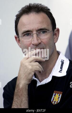 MARTIN O'Neil ASTON VILLA MANAGER UPTON PARK STADIUM Londra Inghilterra 10 Settembre 2006 Foto Stock