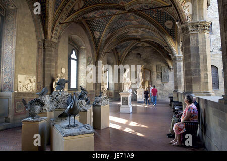 L'Italia, Toscana, Firenze, Museo Nazionale del Bargello, colonnato, turistico, Foto Stock