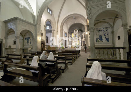 L'Italia, Toscana, Casentino, La Verna, monache in Minster, Foto Stock