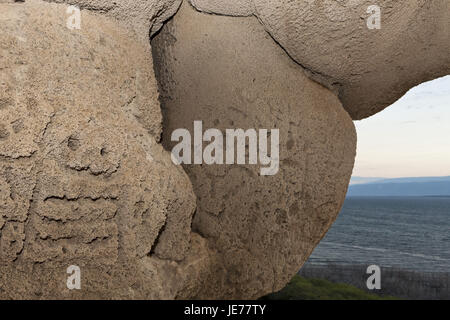 Antiquariato foto rock di Taino cultura, carità de off Sud Indiani Americani, parco nazionale Isla Cabritos, lago Enriquillo, Repubblica Dominicana, Foto Stock