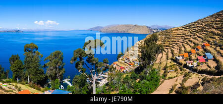 Villaggio di Yumani su Isla del Sol, il lago Titicaca, Bolivia Foto Stock