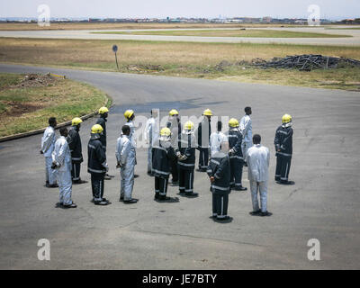 2013 10 04 somalo di Firefighter formazione Nairobi 013 (10203145413) Foto Stock