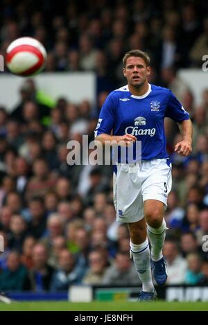 JAMES BEATTIE Everton FC GOODISON PARK LIVERPOOL ENGLAND 19 Agosto 2006 Foto Stock