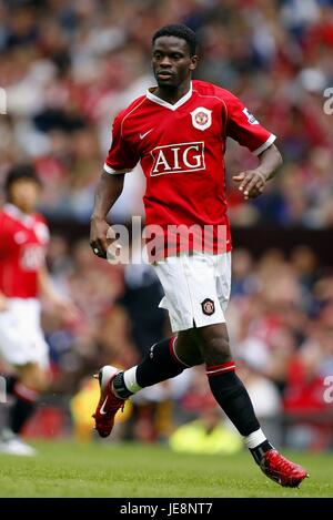 LOUIS SAHA MANCHESTER UNITED FC OLD TRAFFORD Manchester Inghilterra 12 Agosto 2006 Foto Stock