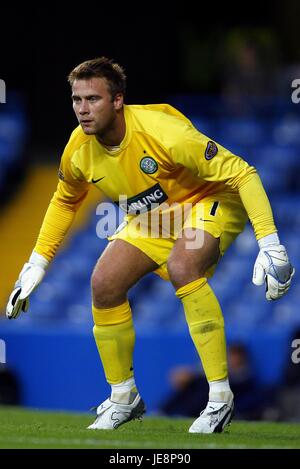 ARTUR BORUC CELTIC FC STAMFORD BRIDGE CHELSEA INGHILTERRA 09 Agosto 2006 Foto Stock