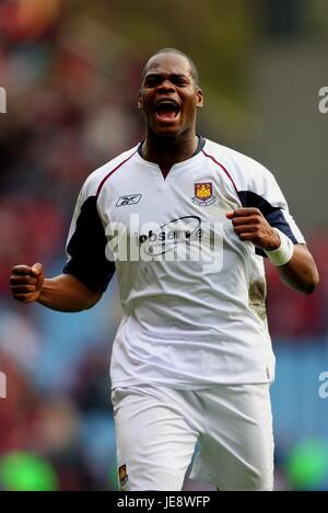 MARLON HAREWOOD MIDDLESBROUGH V West Ham UTD VILLA PARK BIRMINGHAM 23 Aprile 2006 Foto Stock