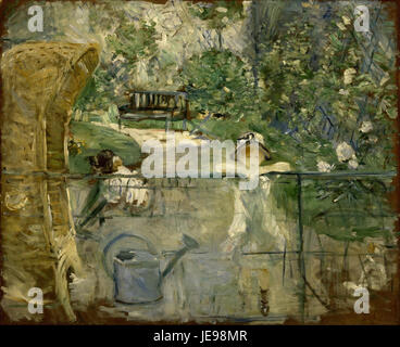 Il dipinto di Berthe Morisot "The Basket Chair" è un capolavoro dell'impressionismo francese. Il lavoro presenta una donna seduta su una sedia in vimini, realizzata nello stile caratteristico di Morisot, caratterizzato da morbide pennellate e tavolozza di colori chiari. Il dipinto riflette i momenti intimi della vita quotidiana, caratteristici dell'attenzione di Morisot sulle scene domestiche e sul ritratto delle donne. Foto Stock