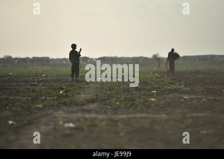 2013 12 14 aeroporto di Jowhar IDP Camp A.jpg (11401808883) Foto Stock