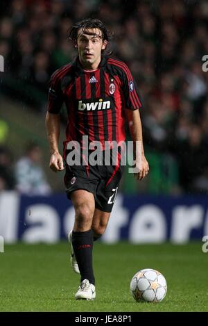 ANDREA PIRLO AC MILAN CELTIC PARK GLASGOW Scozia 03 Ottobre 2007 Foto Stock