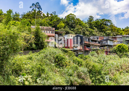 PINGXI, Taiwan - 30 Aprile 2017: Paesaggio di Pingxi distretto, piccolo villaggio a nord di Taipei, Taiwan. Destinazione popolare per un giorno di viaggio da tr Foto Stock