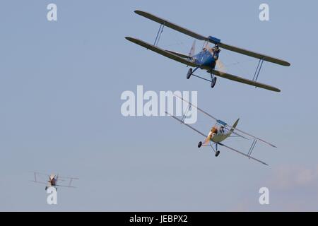 1925 DH60 Cirrus Moth volare con un DH60X Moth Foto Stock