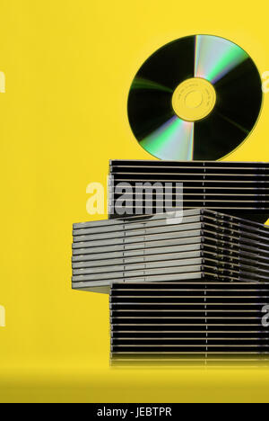 Supporto di dati, CD, DVD, manicotti, impilati, Foto Stock