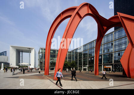 Francia, Parigi, parte della città di La Defense, il Grande Arco de La Defense, quadrato, turistico, scultura 'L'araignee di blusher", capitale, città quarto, Centro business, office quarta, edificio, architettura moderna e futuristica, luogo di interesse, destinazione, turismo, persona, ferro scultura, San dell arte, grande plastico, grande scultura, 'stable', arte, Foto Stock