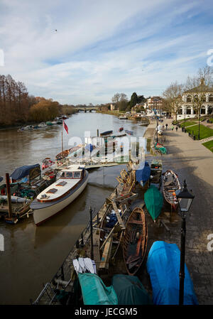 Riverfront viste, London, Regno Unito Foto Stock