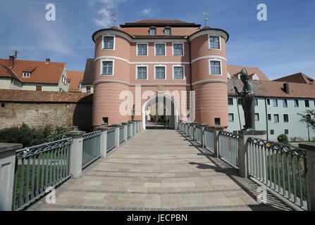 In Germania, in Baviera, Donauwoerth, Rieder gate, bridge, la figura di un santo "pezzo Nikolaus', Foto Stock