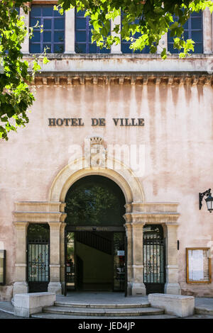 MARSEILLE, Francia - 10 luglio 2008: ingresso al Hotel de Ville (municipio) nella città di Marsiglia. Marsiglia è la seconda città più grande della Francia. Foto Stock