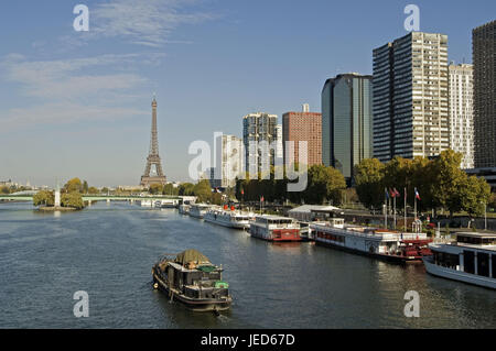 Francia, Parigi, il suo flusso, 'Dock di Andre Citroen", navi, Torre Eiffel, Foto Stock