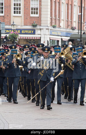 Northampton, Regno Unito. Il 24 giugno 2017. Northampton Forze Armate giorno Credito: PATRICK ANTHONISZ/Alamy Live News Foto Stock