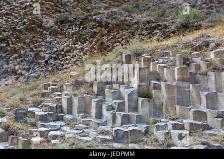 Il basalto formazioni rocciose note come sinfonia di pietre in Armenia. Foto Stock