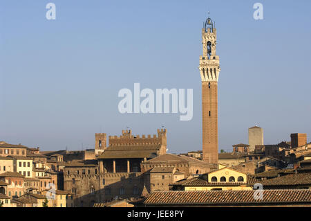 L'Italia, Toscana, Siena, città vecchia, Palazzo Pubblico, Torre del Mangia, Foto Stock